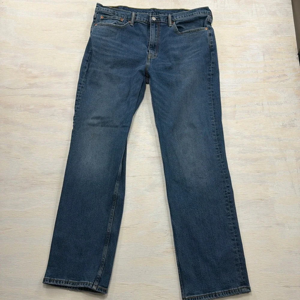 Levi's Jeans 514 Straight Fit Classic Five Pocket Medium Wash Blue Mens 38x32